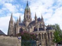 katedrála_v_Bayeux