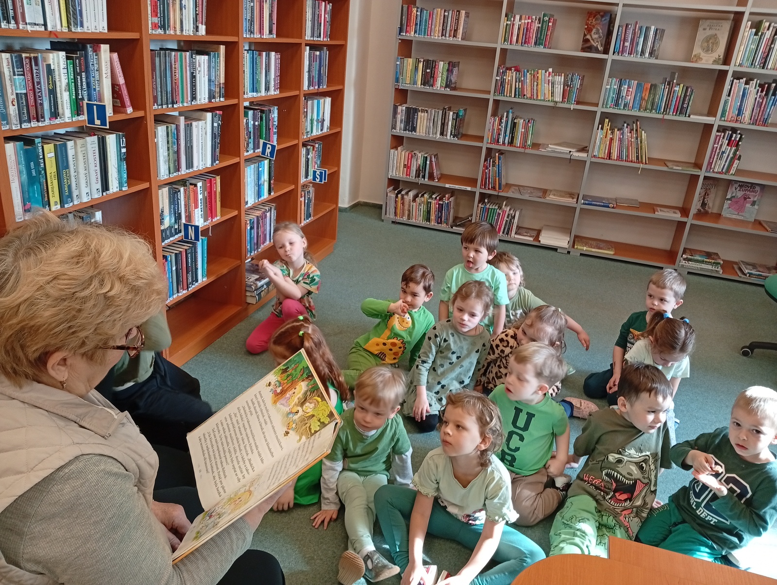 Návštěva v knihovně